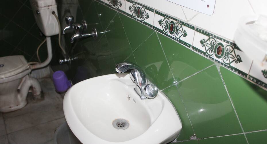 Hotel Anand Niwas, Dehradun 3